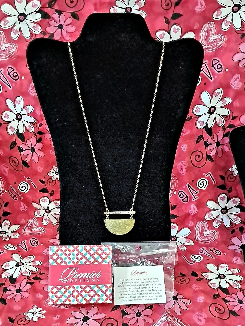 Premier Designs Influence Rhinestone Bar Pendant Gold Tone Necklace New